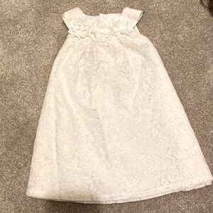White lace sleeveless dress 6M